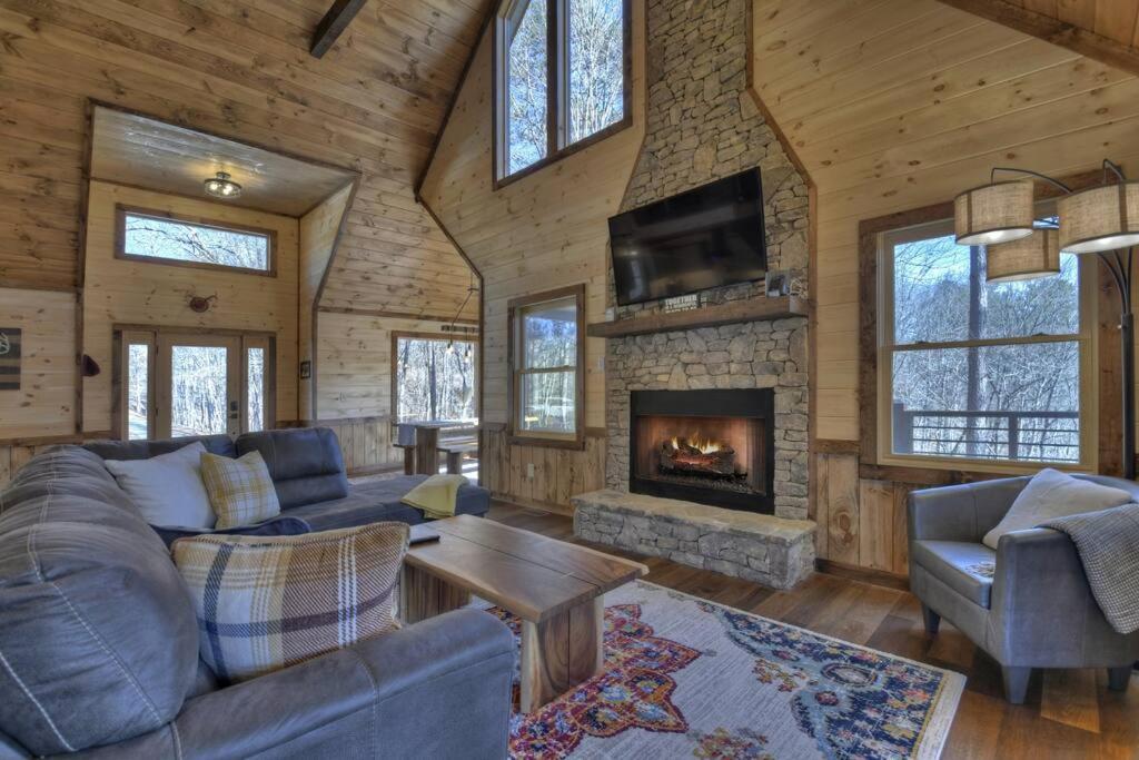 Rosewood Retreat - Hot Tub Fire Pit Pool Table Villa Blue Ridge Exteriör bild