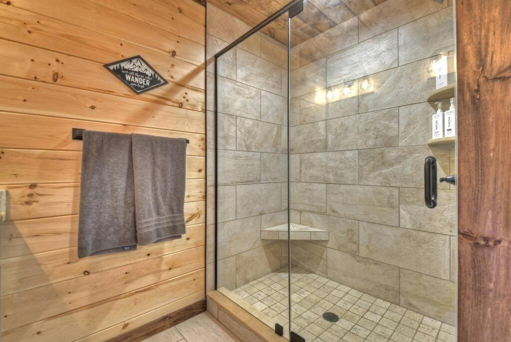 Rosewood Retreat - Hot Tub Fire Pit Pool Table Villa Blue Ridge Exteriör bild